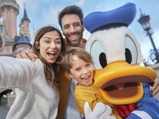 Disneyland Paris 3 Day/2 Parks Dated Hopper Ticket