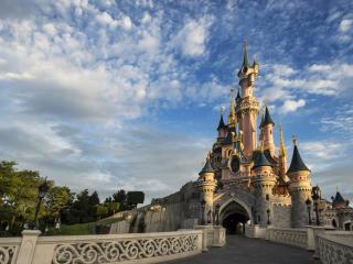 Disneyland® Paris transportation from Paris