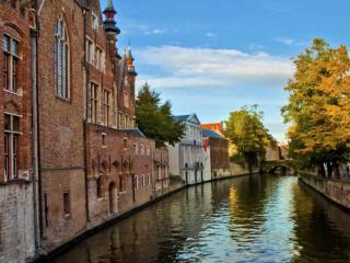 Full Day Guided Trip to Bruges from Paris