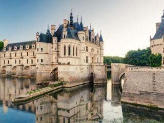 Loire Valley Castles from Paris Guided Tour