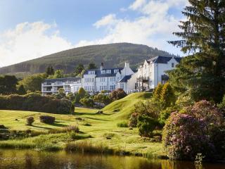 My Morning Spa Retreat with Treatment and Lunch at Macdonald Hotels - Weekday - Experience Voucher