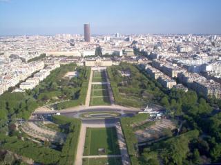Paris City Tour with Skip the Line Eiffel Tower Visit